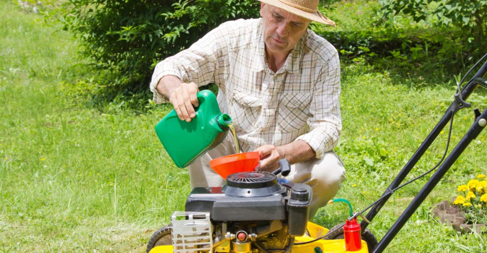 How Much Oil Does a Lawnmower Take