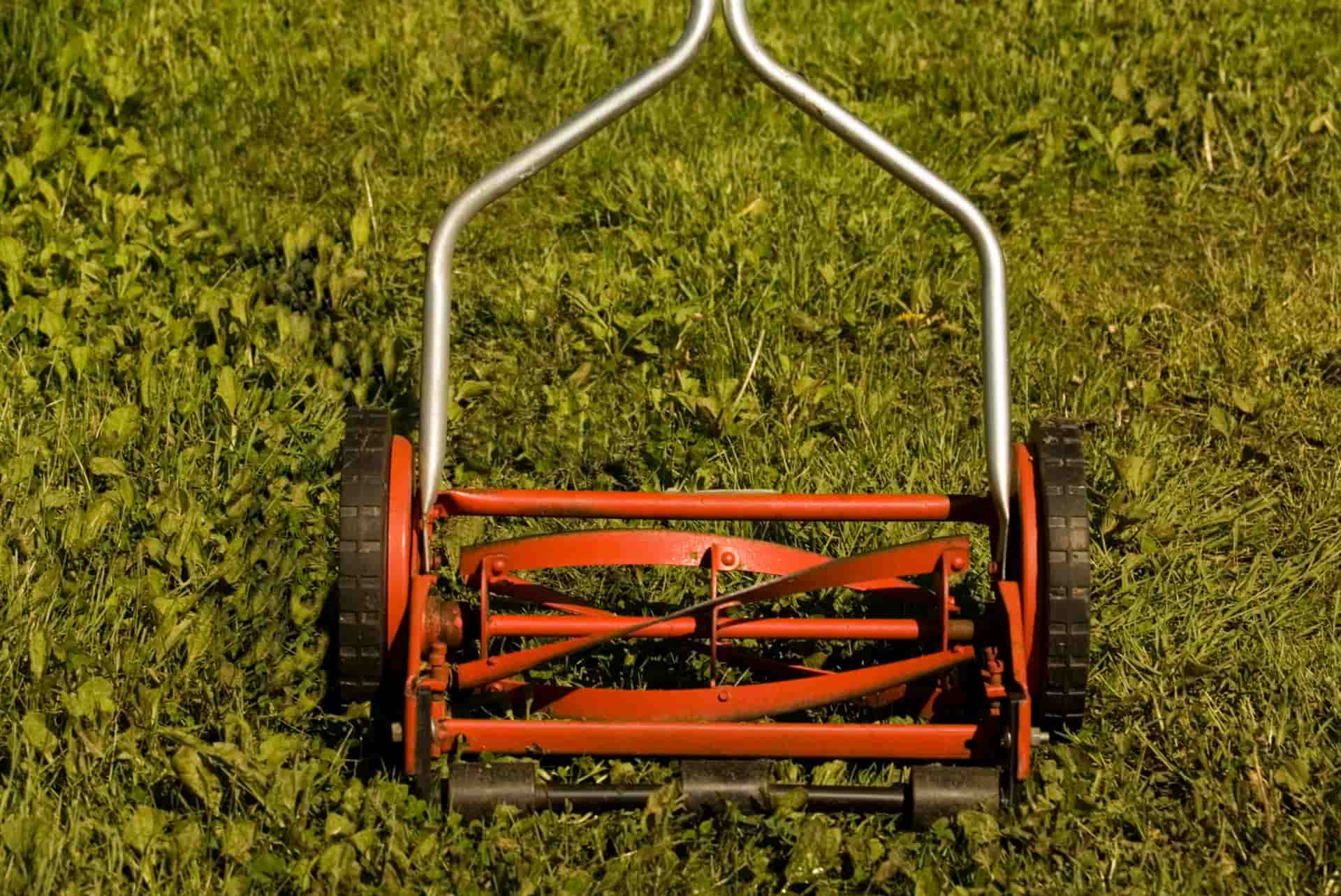 Manual-Reel-Lawn-Mower