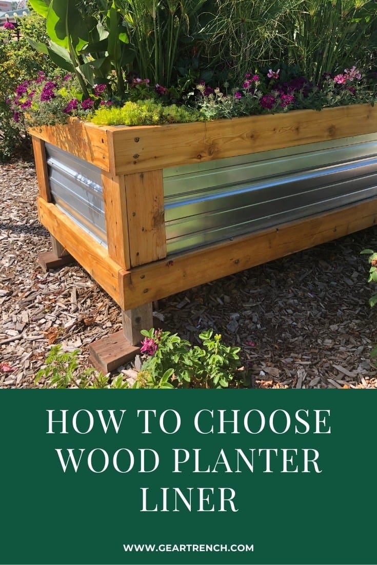 How To Choose A Perfect Wood Planter Liner For Your Garden
